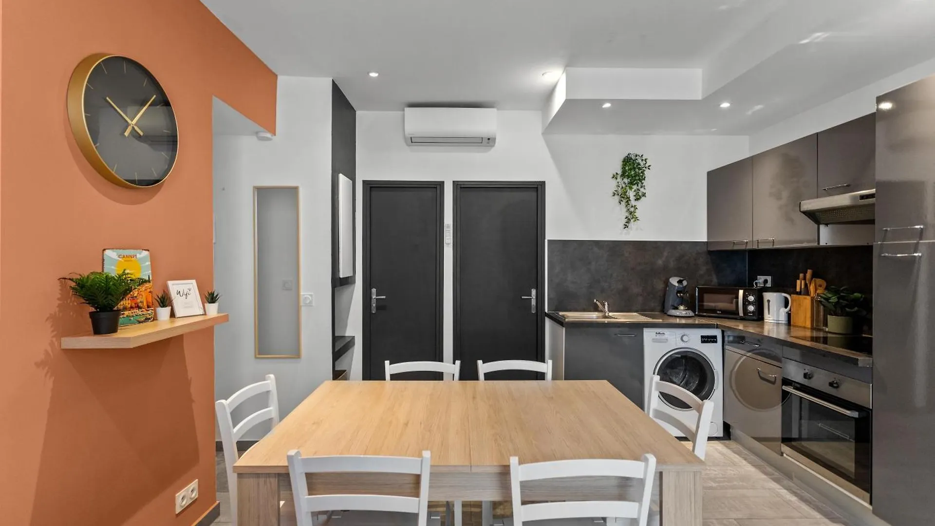 Modern Apartments Located In 戛纳 法国